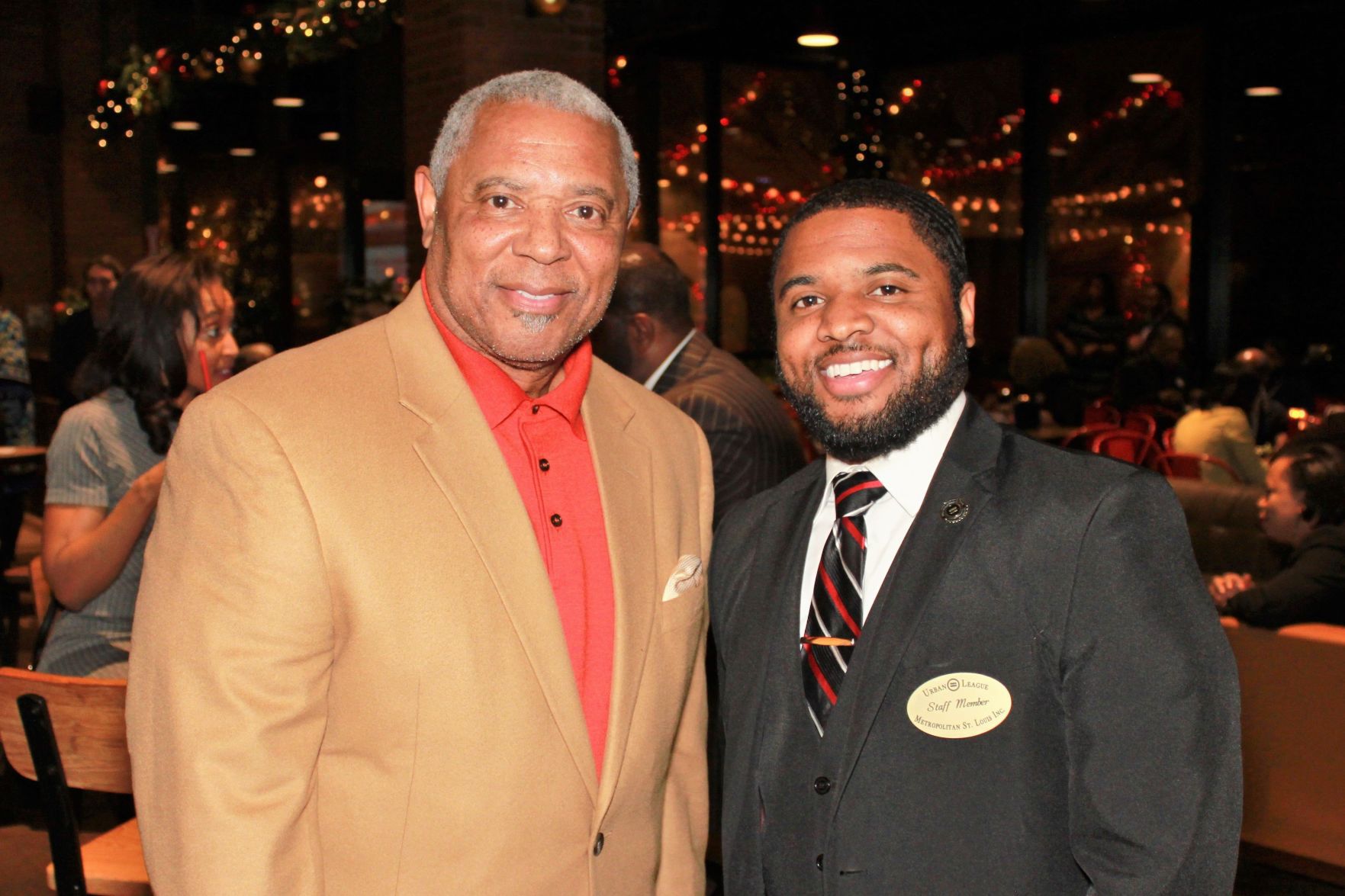 Daniel Jones, Darryl Jones